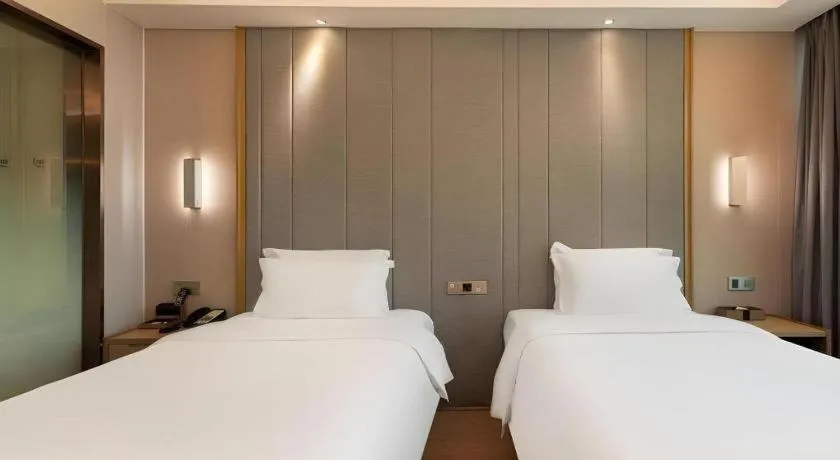 Bed in Lavande Hotels Guangzhou Fangcun Huadiwan Metro Station