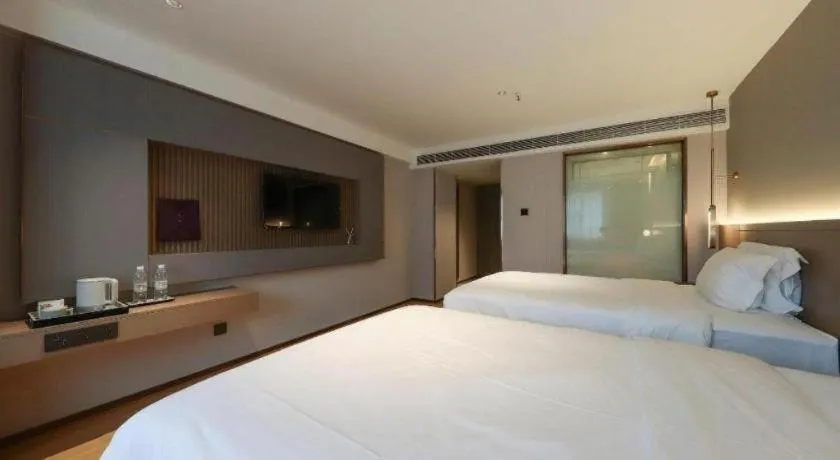 Bed in Lavande Hotels Guangzhou Fangcun Huadiwan Metro Station