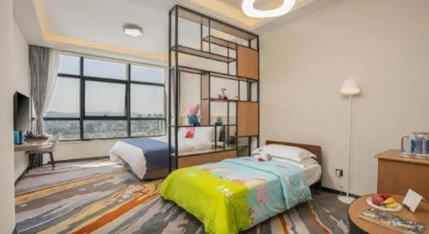 Bed in Kunming Guihua Hotel