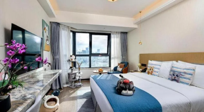 Bed in Kunming Guihua Hotel