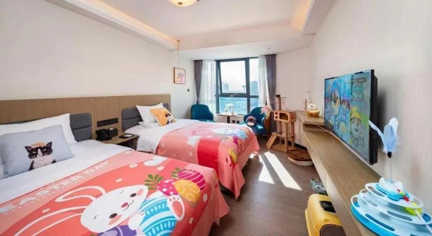 Bed in Kunming Guihua Hotel