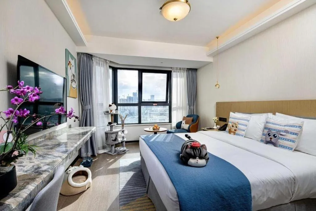 Bed in Kunming Guihua Hotel