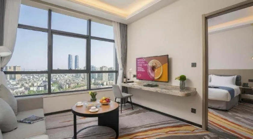 Bed in Kunming Guihua Hotel