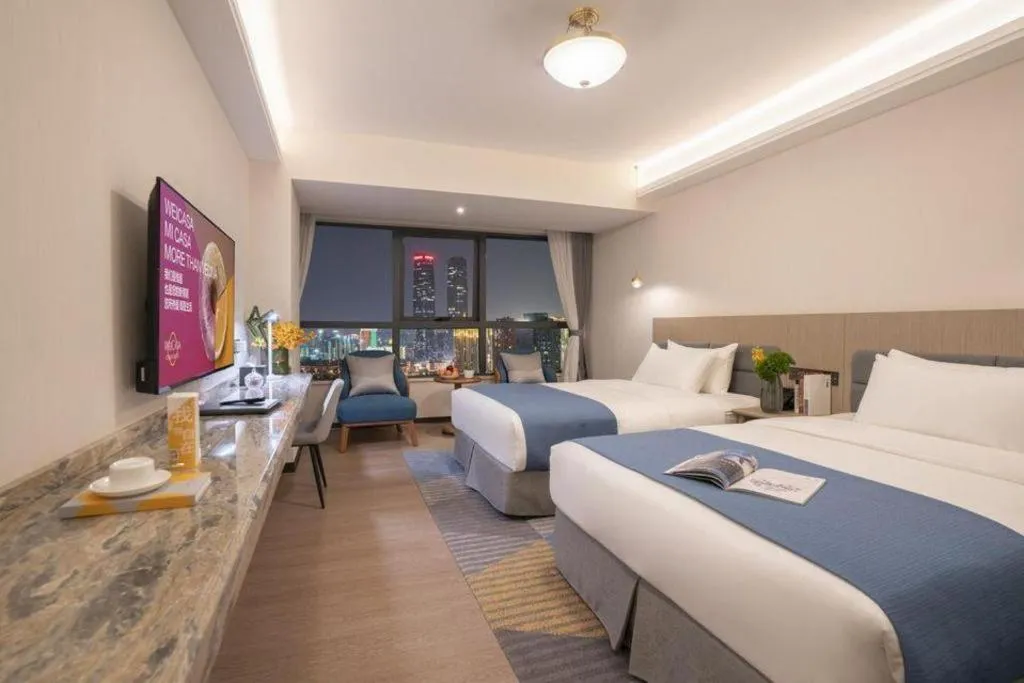 Bed in Kunming Guihua Hotel