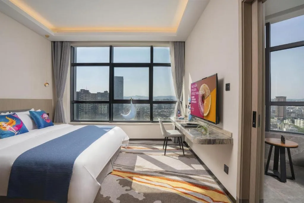 Bed in Kunming Guihua Hotel