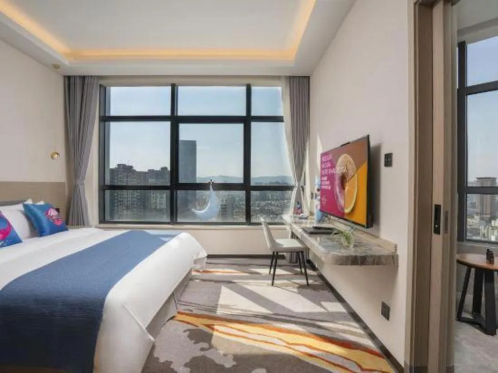 Bed in Kunming Guihua Hotel