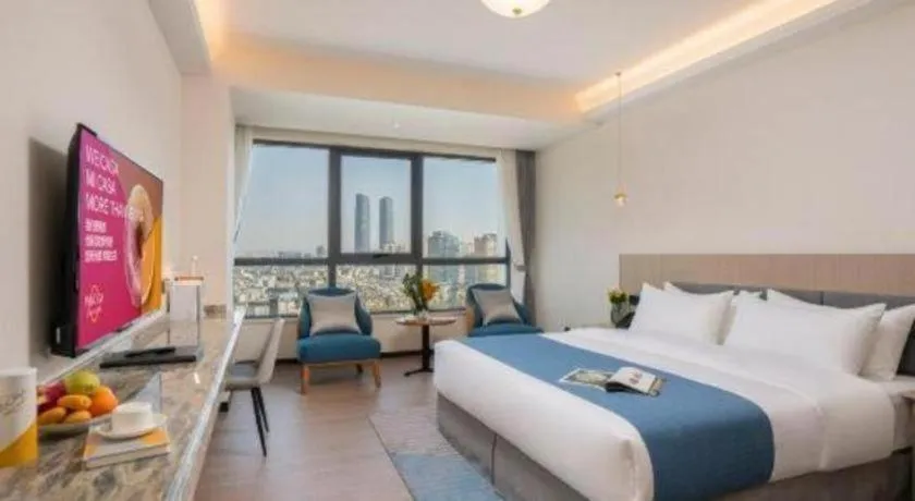 Bed in Kunming Guihua Hotel