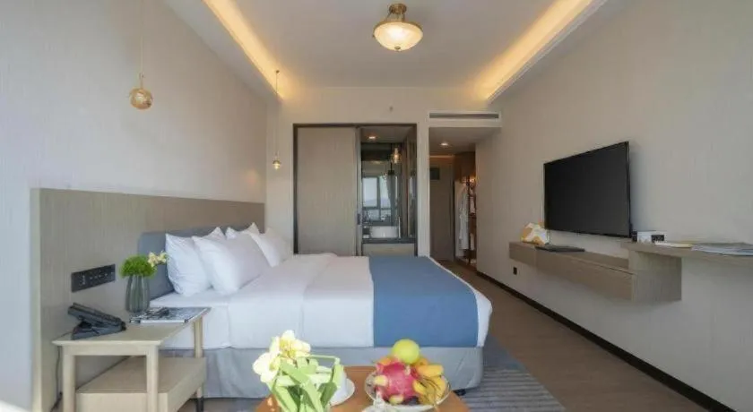 Bed in Kunming Guihua Hotel