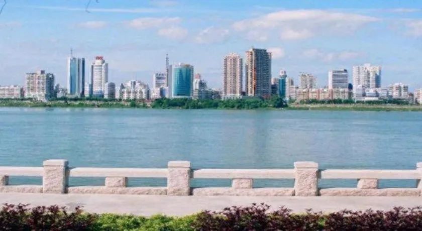 Lavande Hotels·Qingyuan Jinbiwan