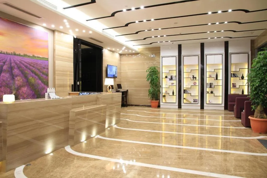 Lavande Hotels·Qingyuan Jinbiwan