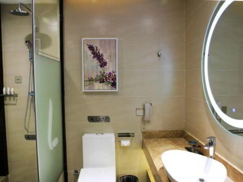 Lavande Hotels·Qingyuan Jinbiwan