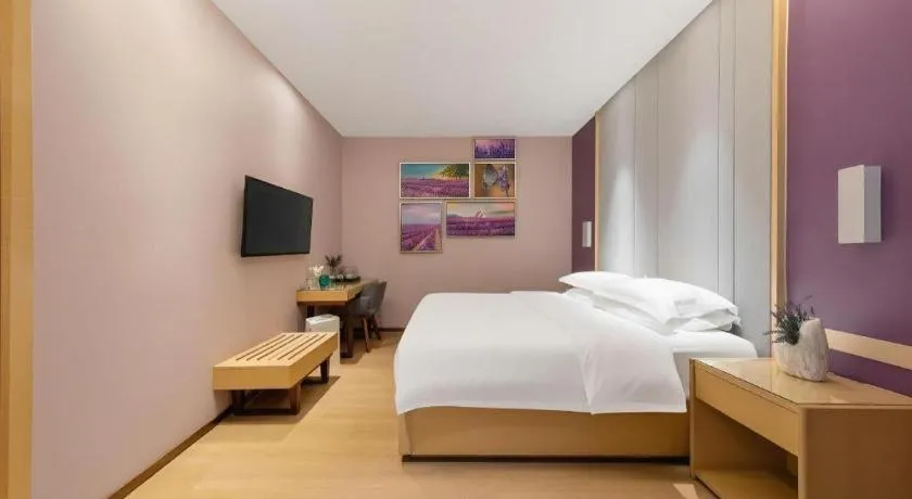 Bed in Lavande Hotel Zhongshan Dayong Rosewood Cultural Expo City