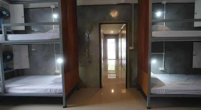 Bed in Chomjan Hostel