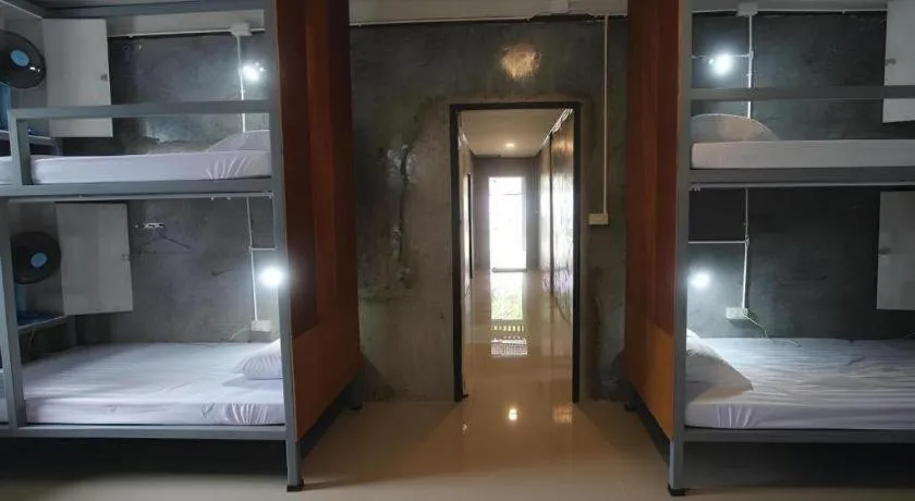 Bed in Chomjan Hostel