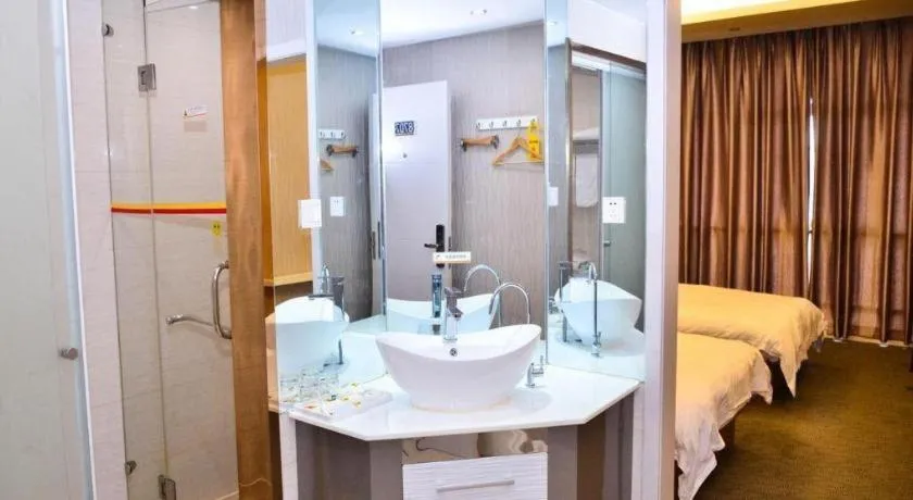 Super 8 Hotel Yiwu Binwang