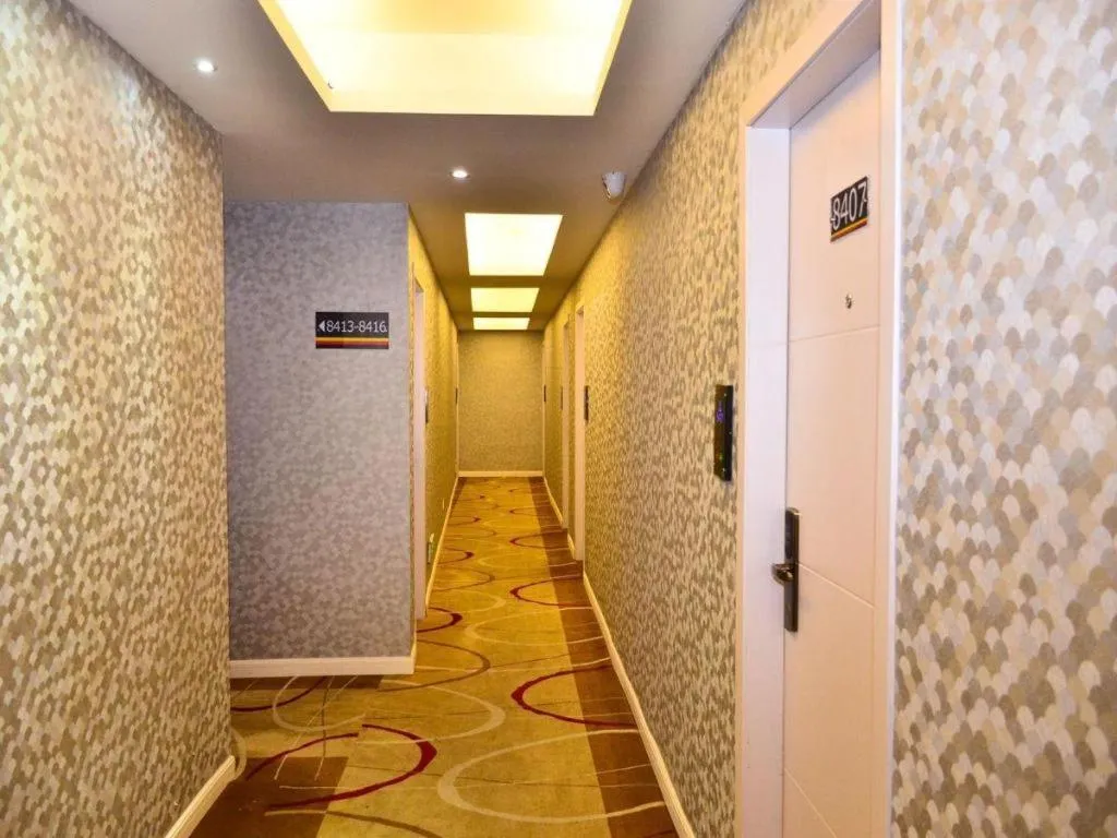 Super 8 Hotel Yiwu Binwang