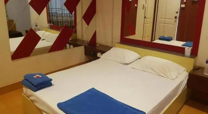 Bed in Zigzag Resort Bed in Zigzag Resort