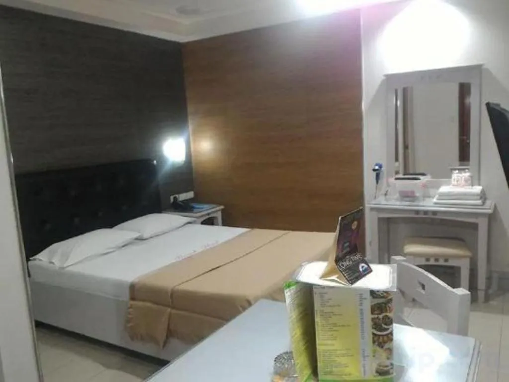 Bed in Jardin de Rosal Hotel