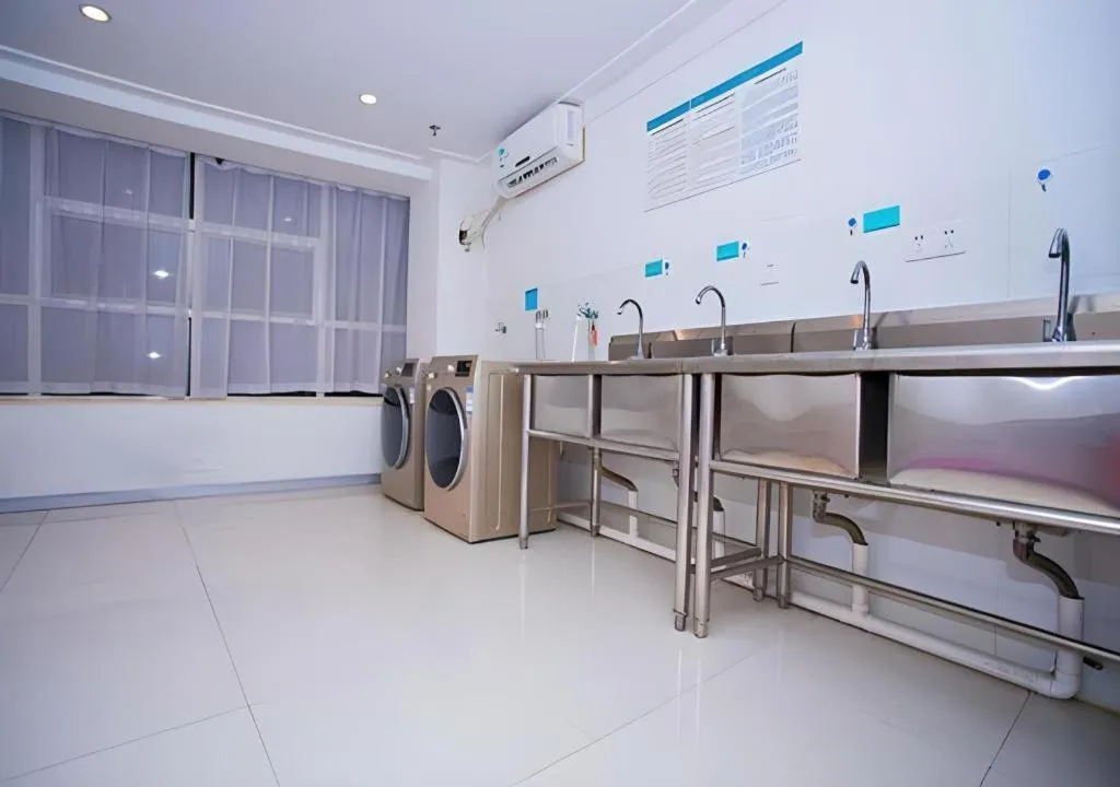 Bed in City Comfort Inn Wuhan Jiangxia