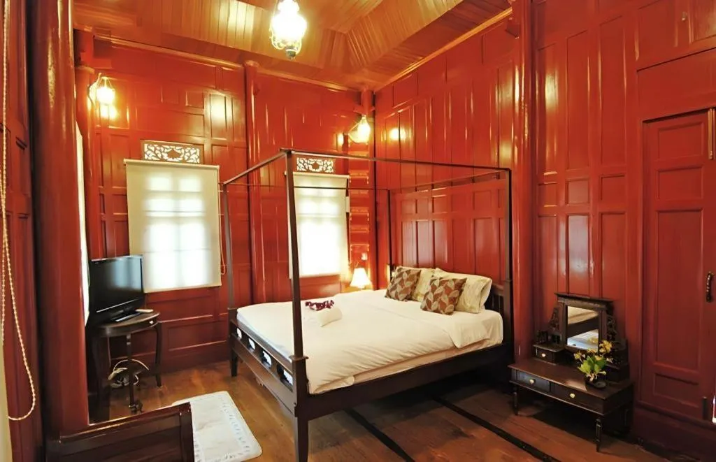 Bed in Doembang Villa