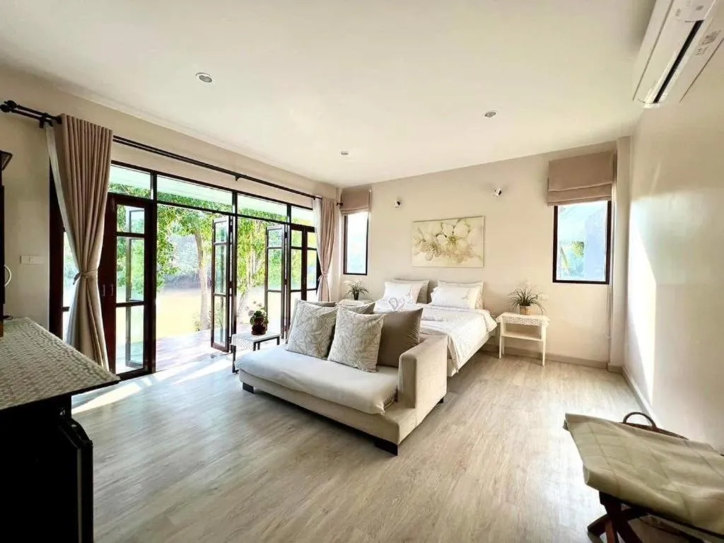 Bed in Doembang Villa