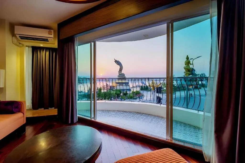 Bed in LANDMARK NAKHONPHANOM HOTEL