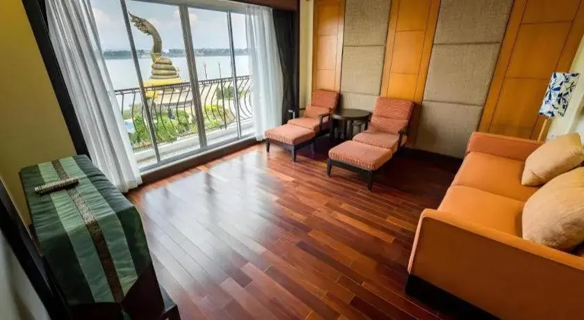 LANDMARK NAKHONPHANOM HOTEL LANDMARK NAKHONPHANOM HOTEL