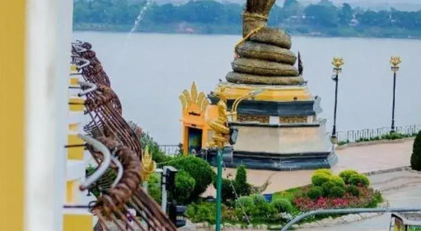 LANDMARK NAKHONPHANOM HOTEL LANDMARK NAKHONPHANOM HOTEL