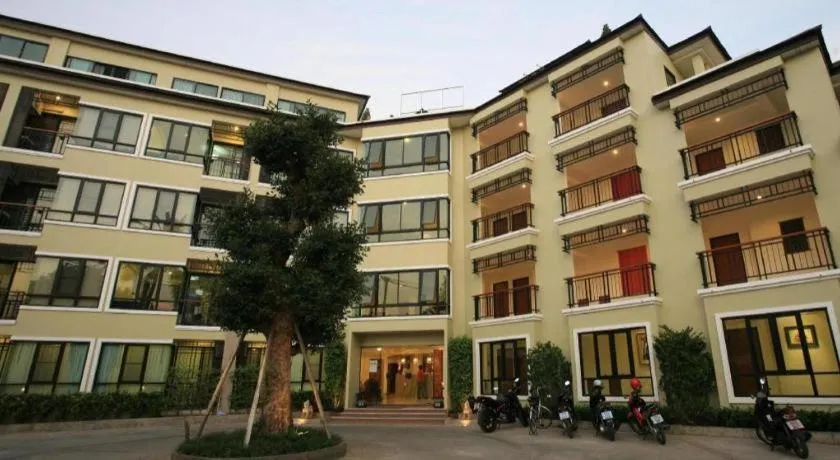 The Xym Hotel
