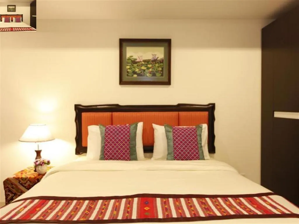 Bed in The Xym Hotel