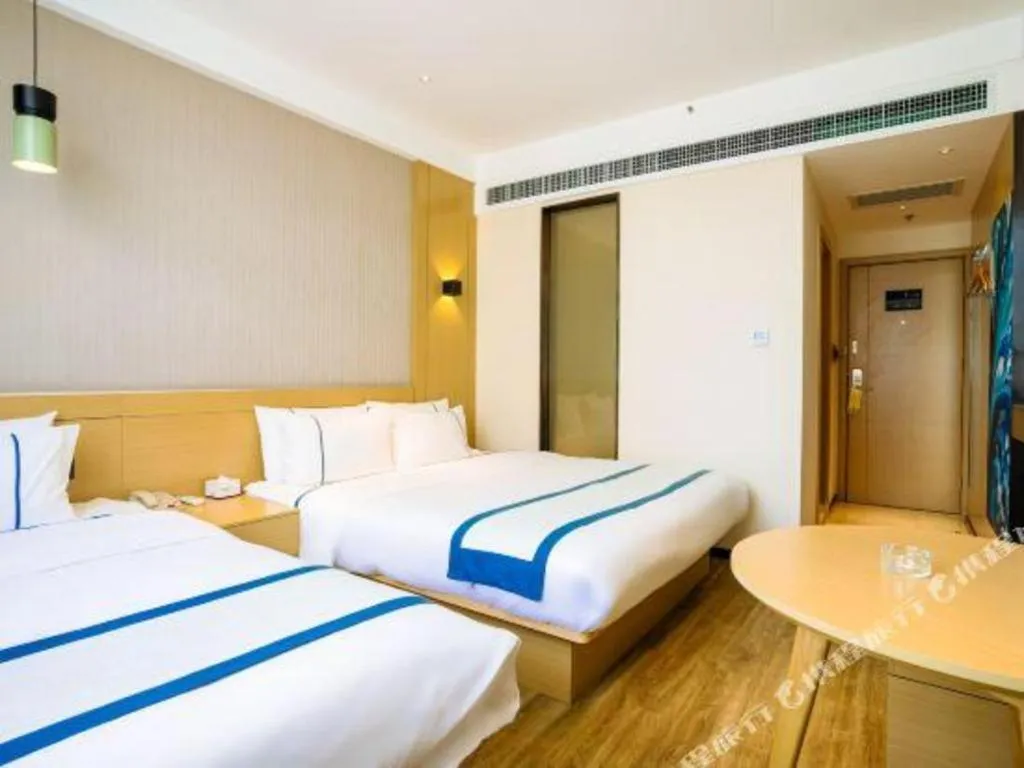 Bed in City Comfort Inn Chongqing Jiangbei Airport T3 Terminal