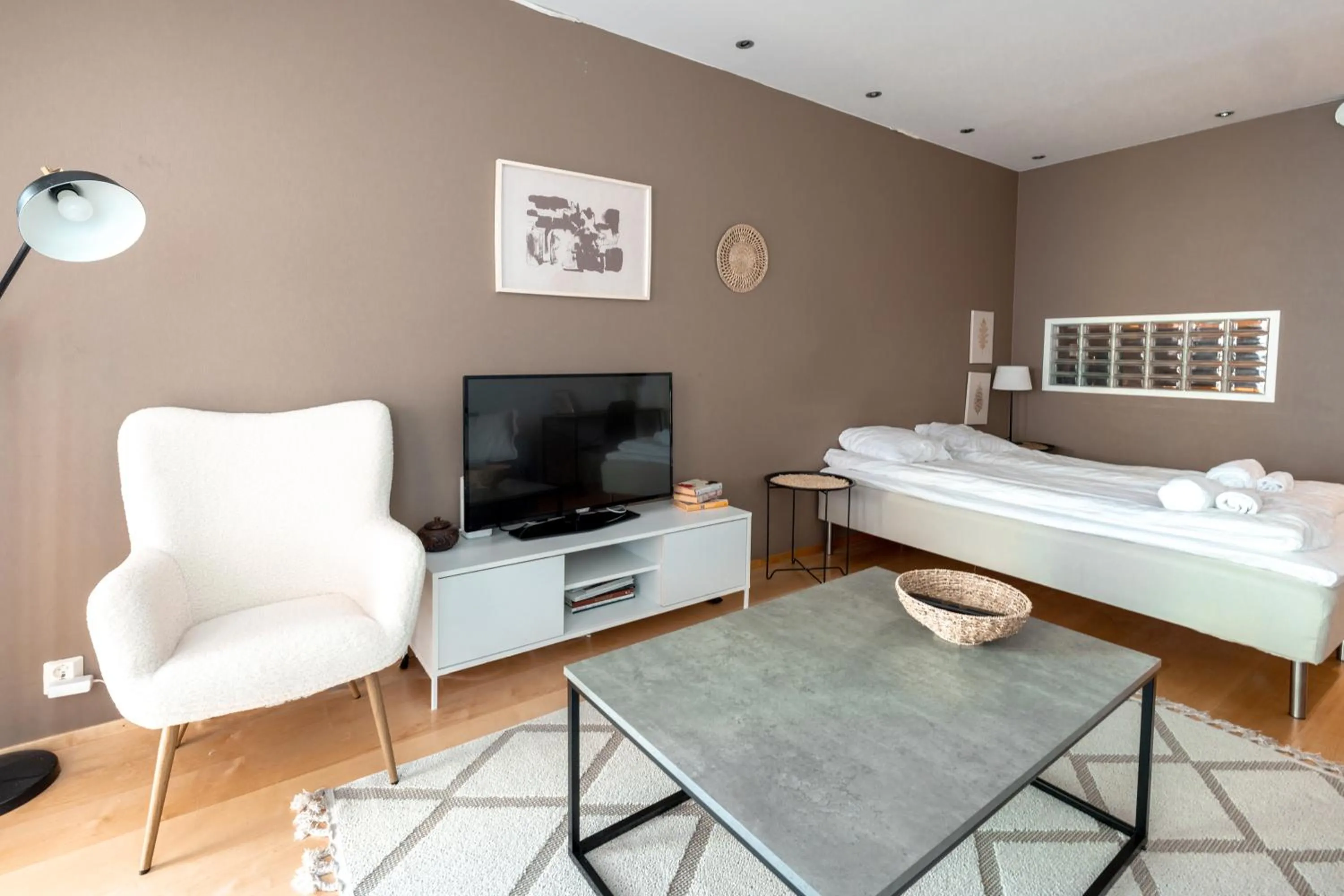 Bed in 2ndhomes Kamppi Center Apartment with Balcony & Sauna