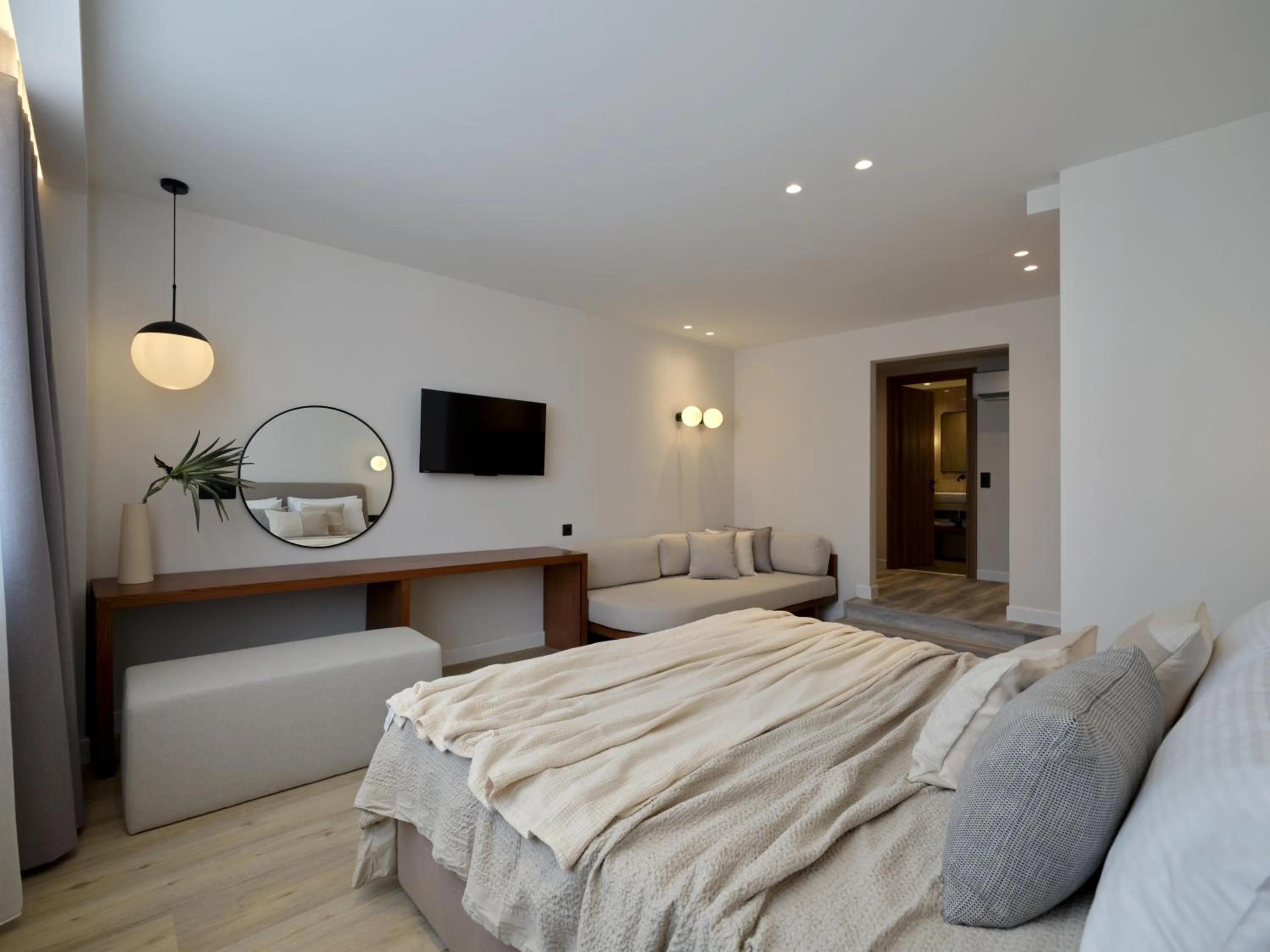 Photo of the whole room, Bed in Haya Athens Loftie Suites