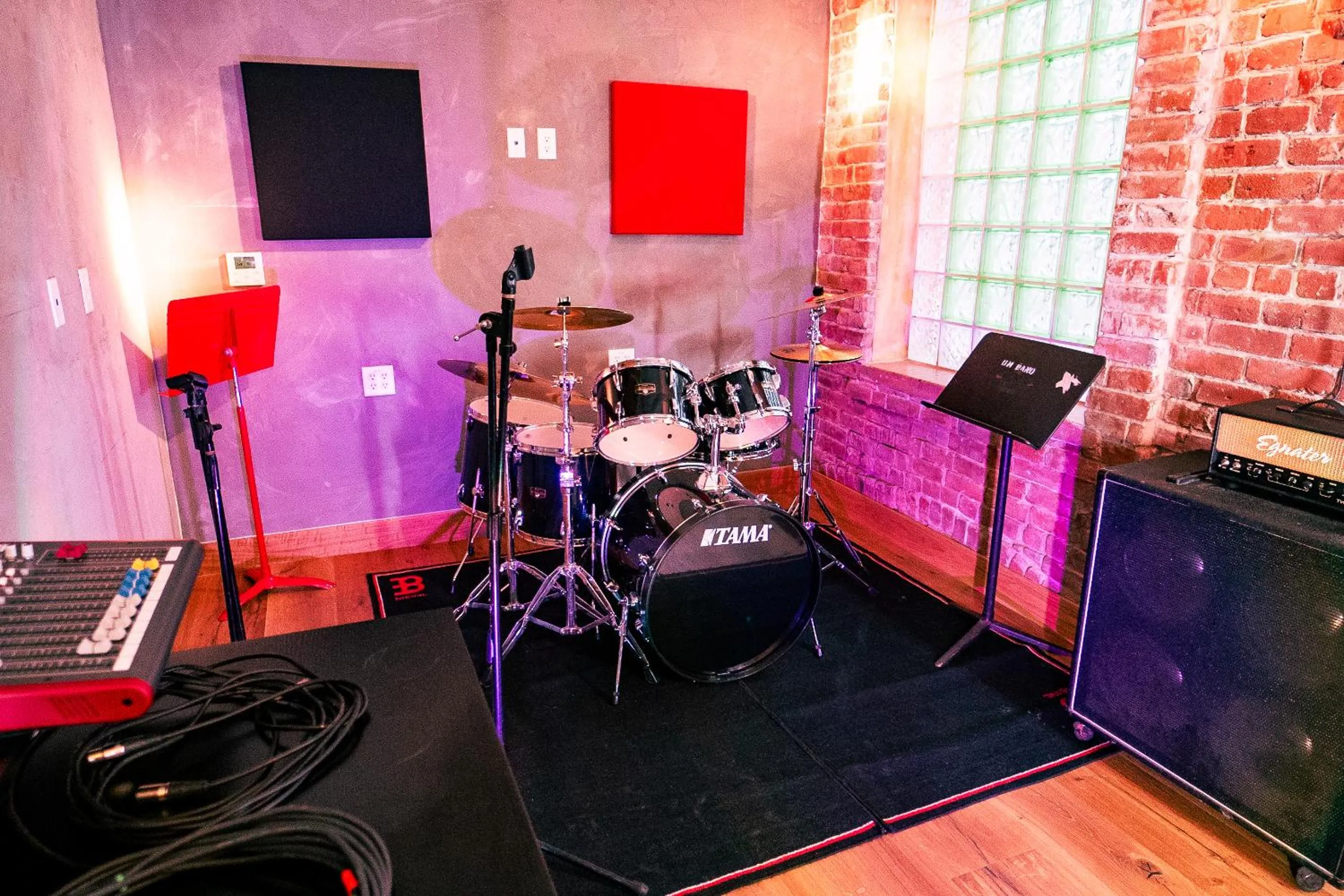 Activities in Music City Hotel - The San Francisco Music Experience