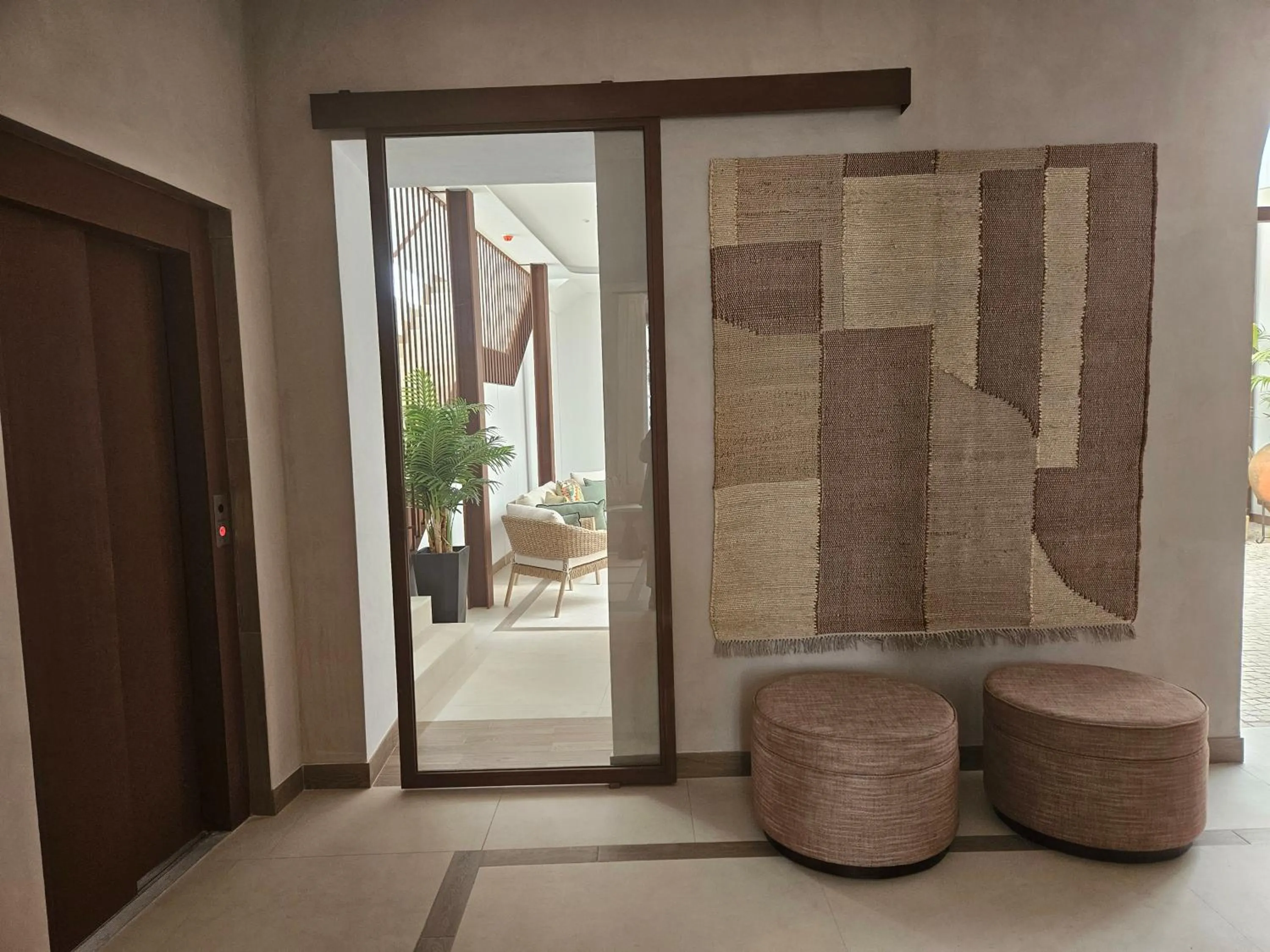 Lobby or reception in Puerta de la Ribera Suites