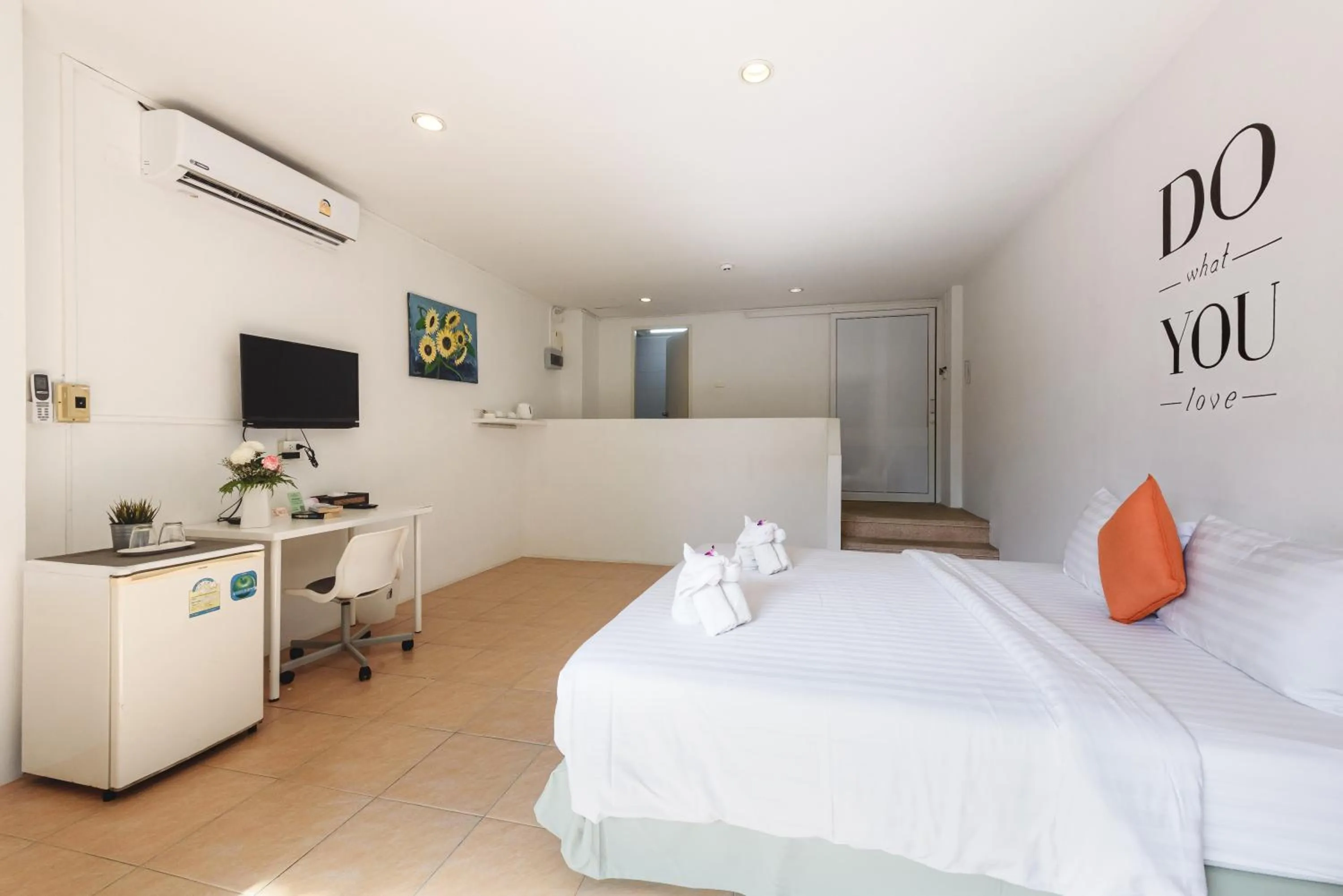 Photo of the whole room, Bed in Little Home Ao Nang