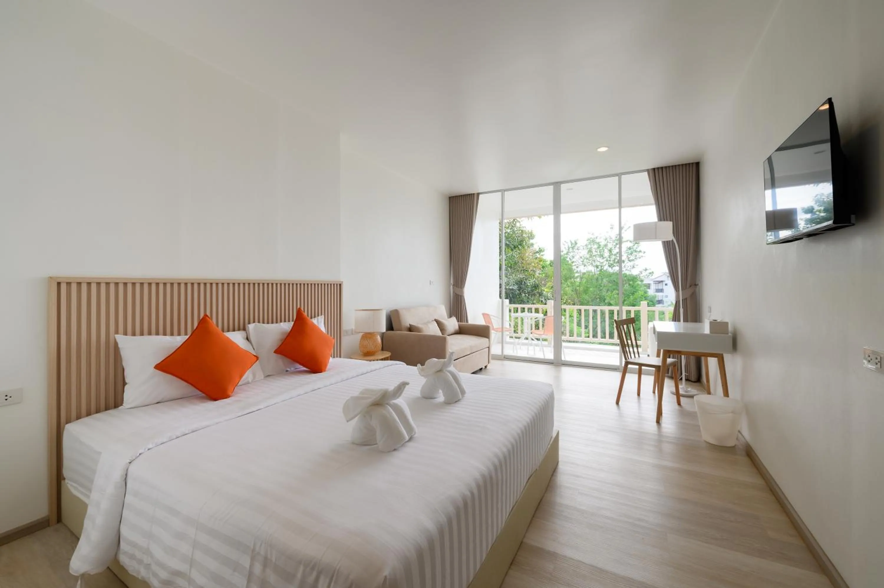 Bed in Little Home Ao Nang