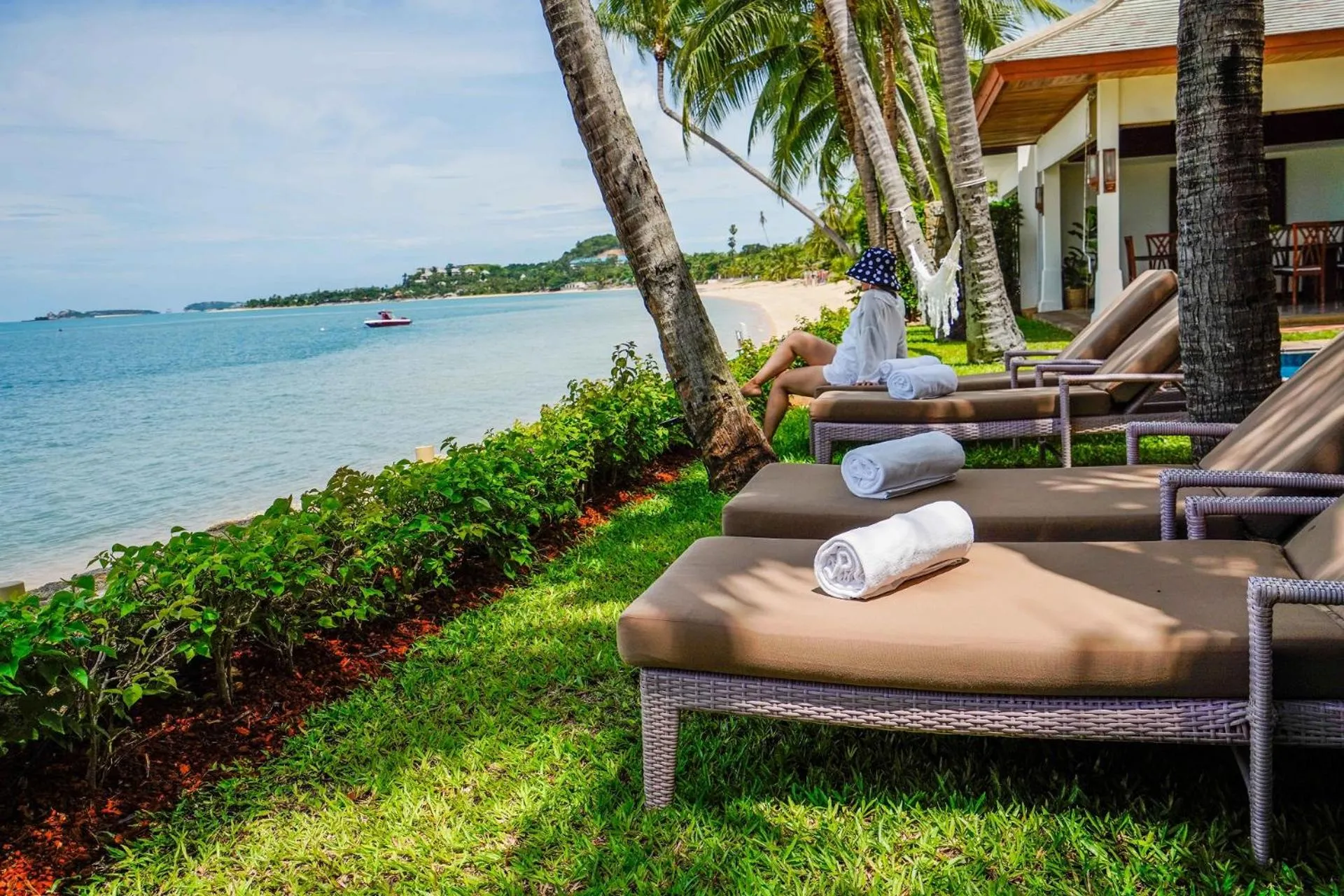 Seating area in Miskawaan Beachfront Villas
