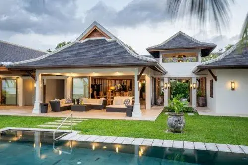 Seven-Bedroom House in Miskawaan Beachfront Villas Seven-Bedroom House in Miskawaan Beachfront Villas