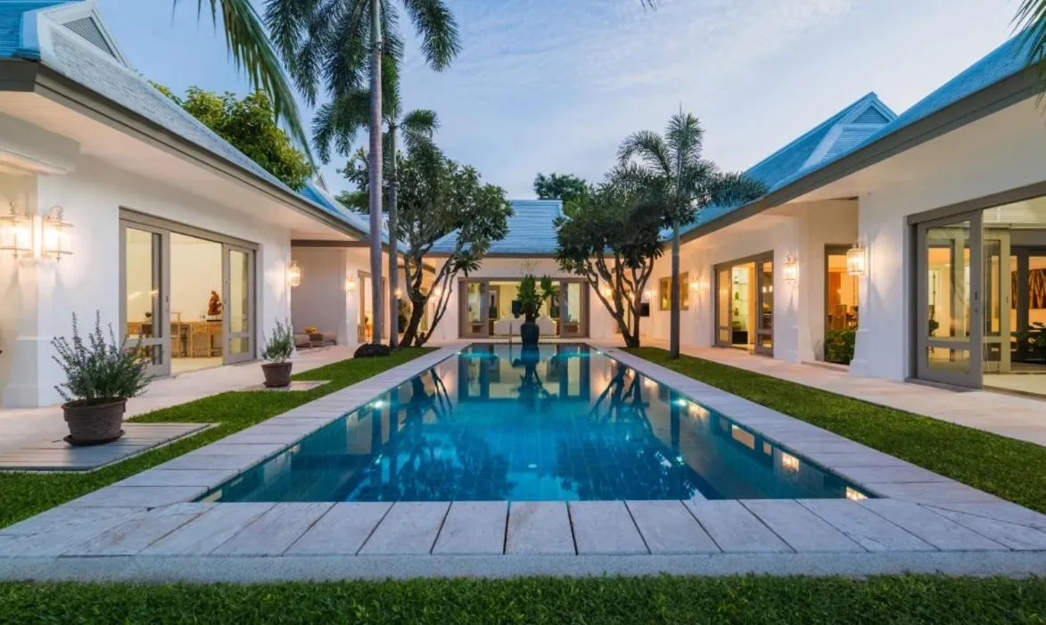 Miskawaan Beachfront Villas