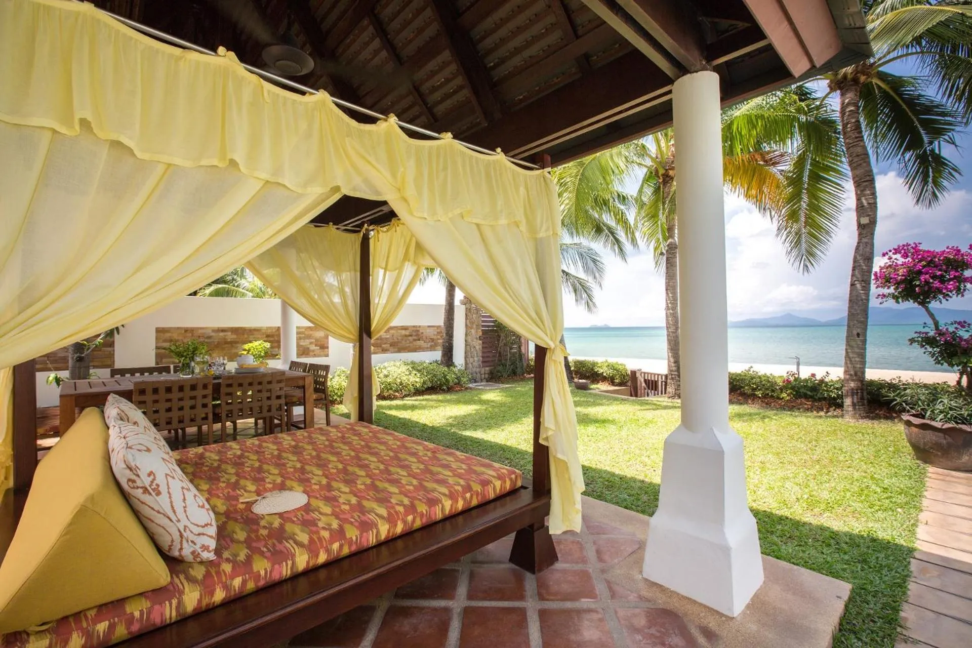 Property building in Miskawaan Beachfront Villas
