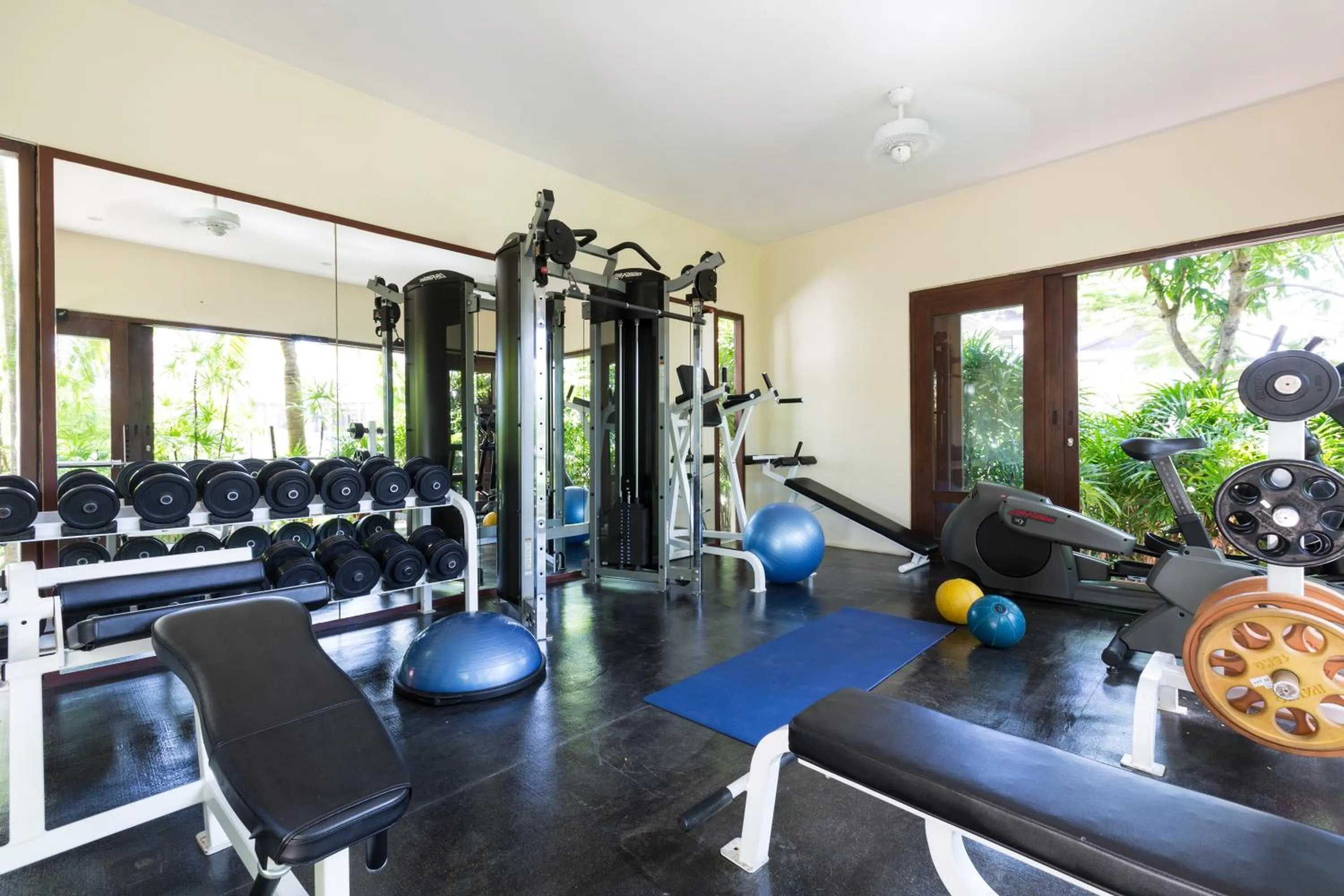 Fitness centre/facilities in Miskawaan Beachfront Villas