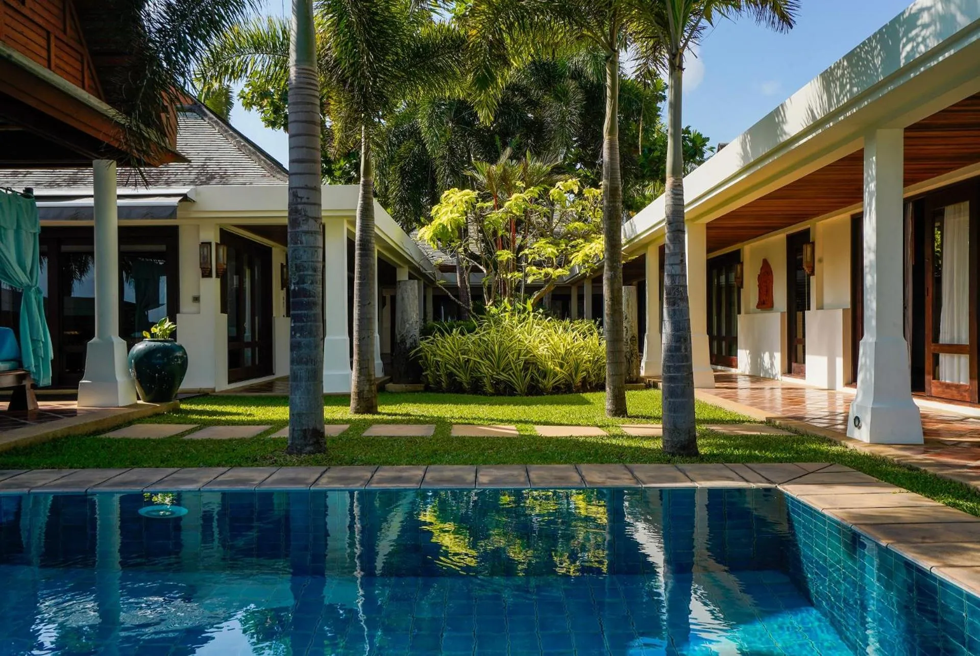 Garden view in Miskawaan Beachfront Villas