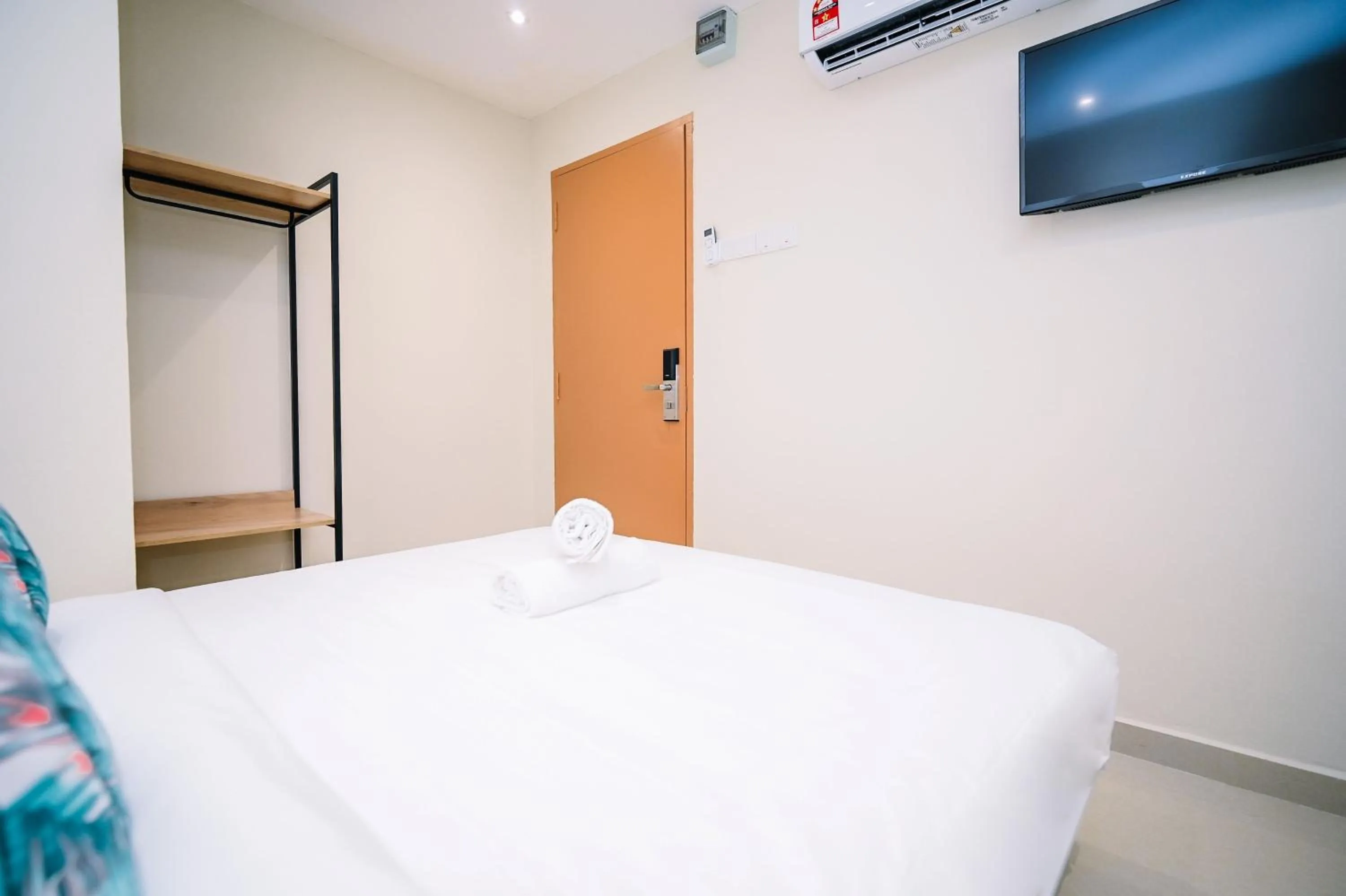 Bed in Swing & Pillows - Times Square, Bukit Bintang