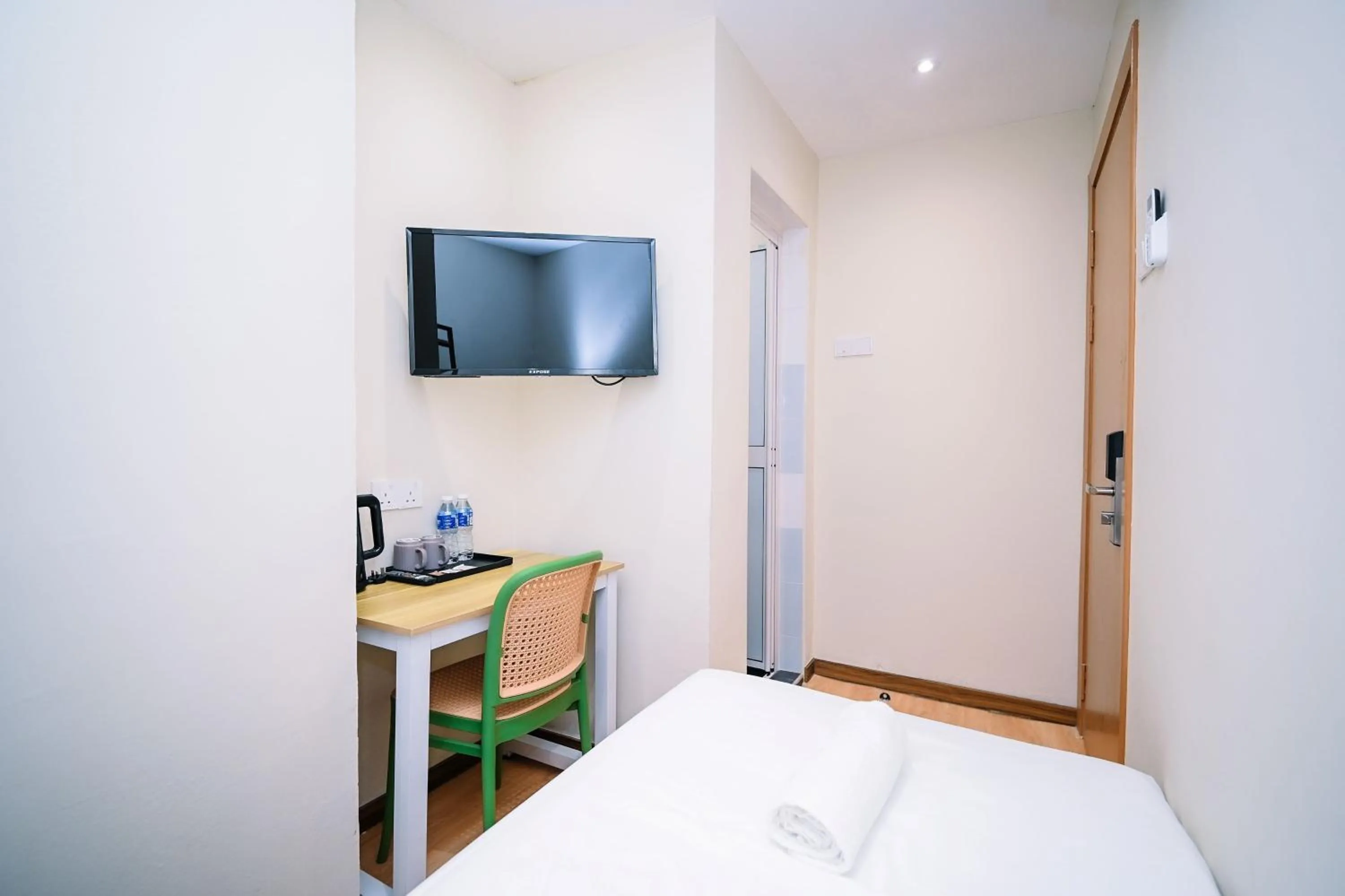 Bed in Swing & Pillows - Times Square, Bukit Bintang