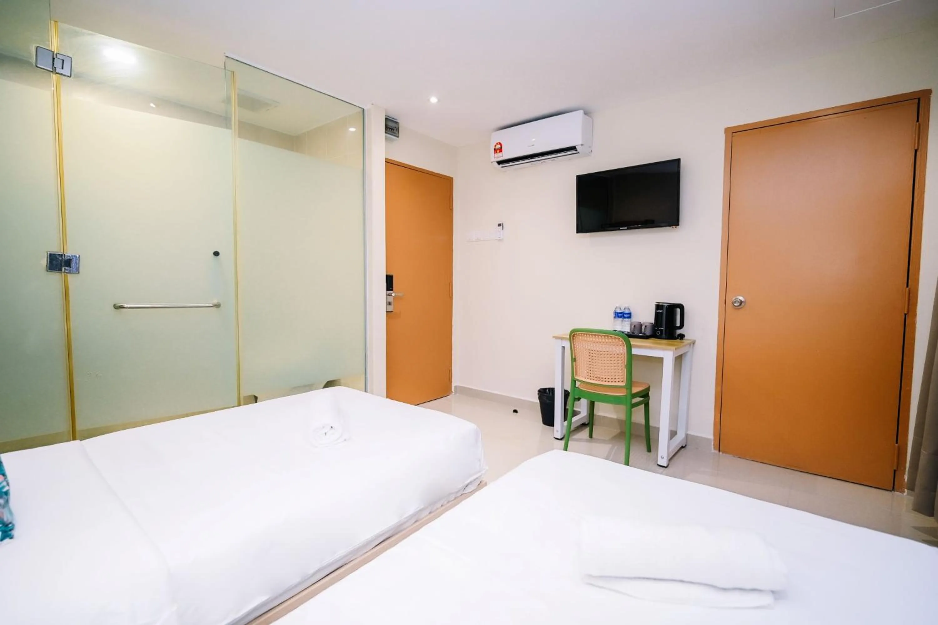 Bed in Swing & Pillows - Times Square, Bukit Bintang