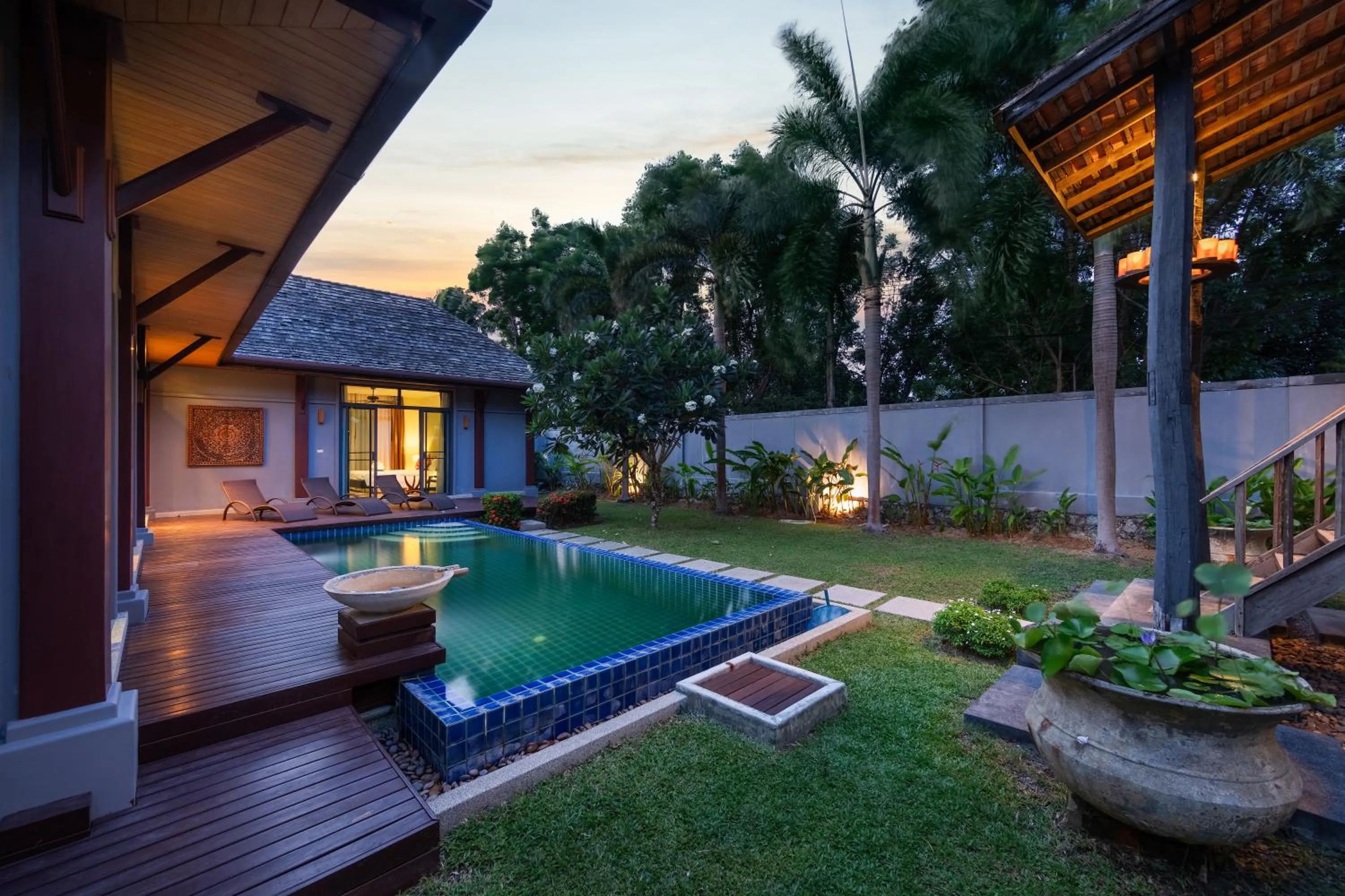 Saiyuan Estate by TropicLook