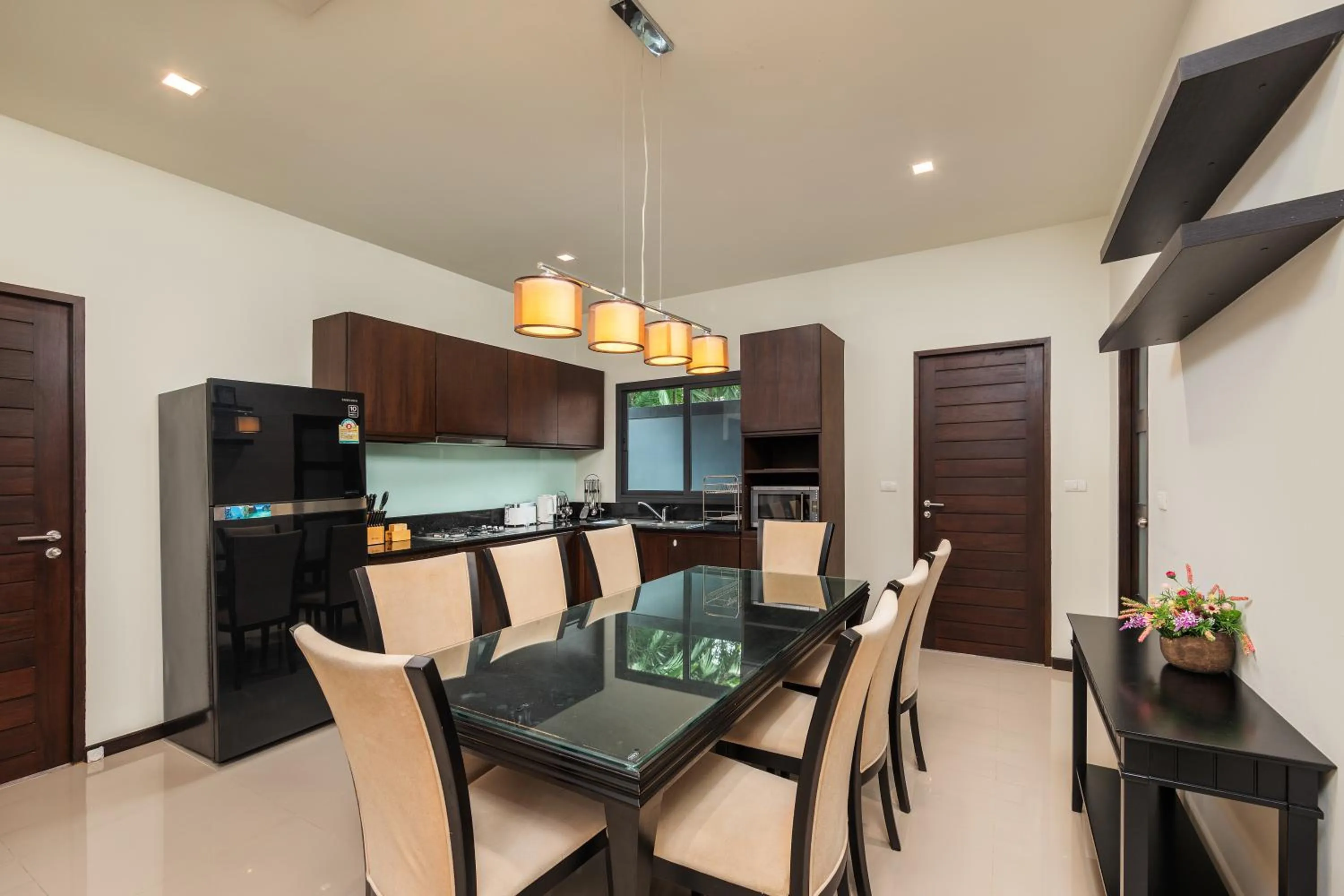 Saiyuan Estate by TropicLook