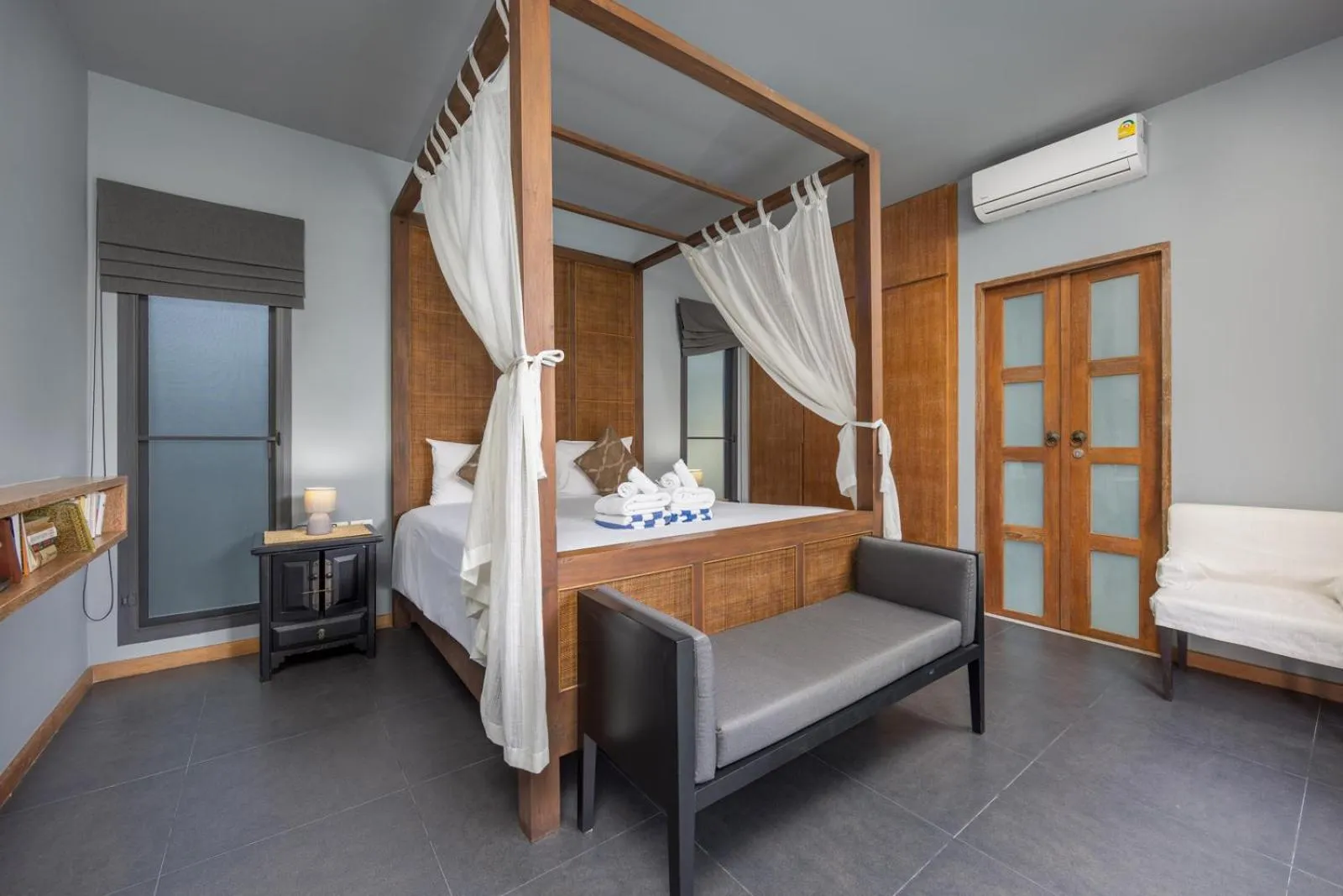 Bed in Saiyuan Estate by TropicLook