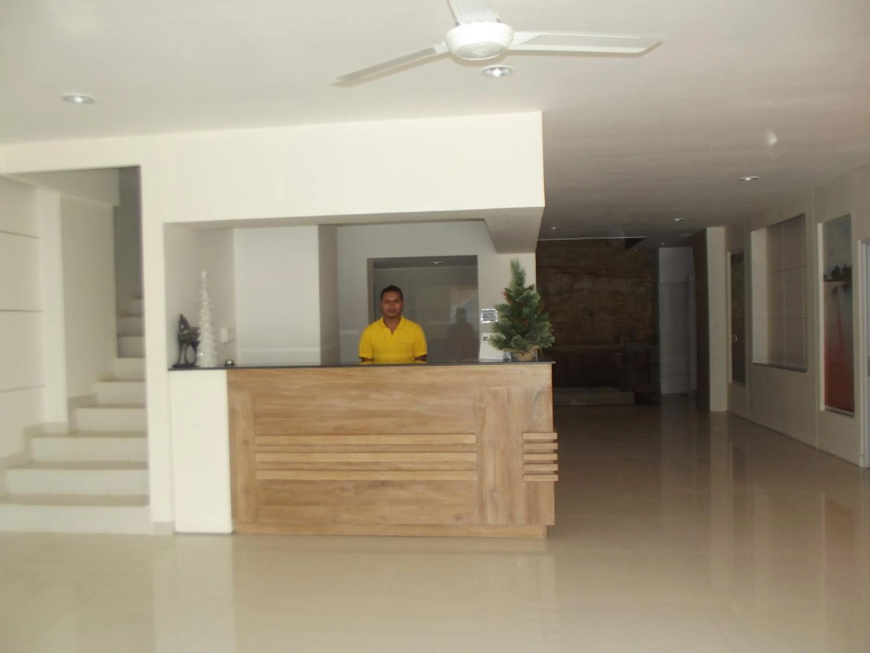 Lobby or reception in L Bajo Hotel